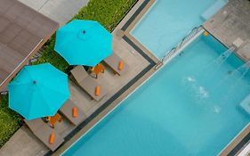 Recenta Suite Phuket Suanluang